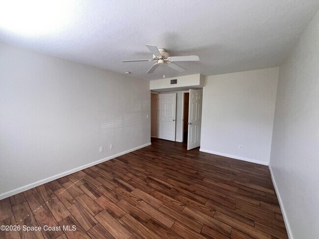 Building Photo - 1880 Long Iron Dr