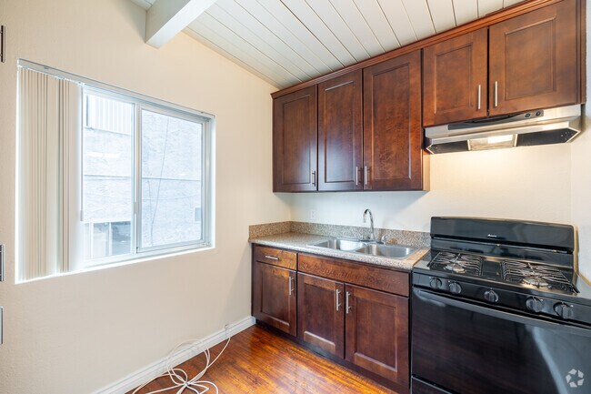 Estudio - 380 pies cuadrados - Cocina - Park Verdugo Apartments