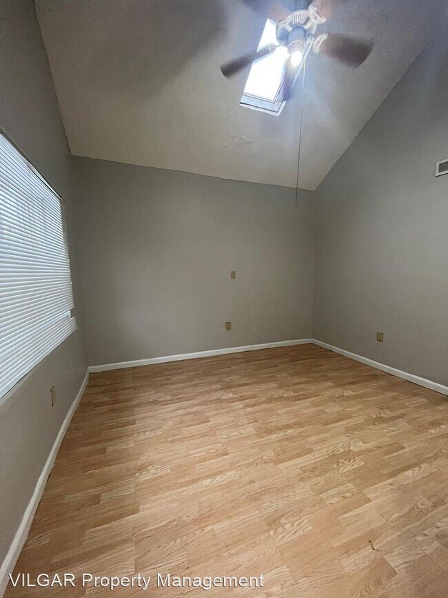 Building Photo - 2 br, 1 bath House - 4010 McCook