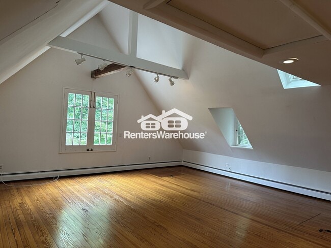 Foto del edificio - 6616 N Charles St