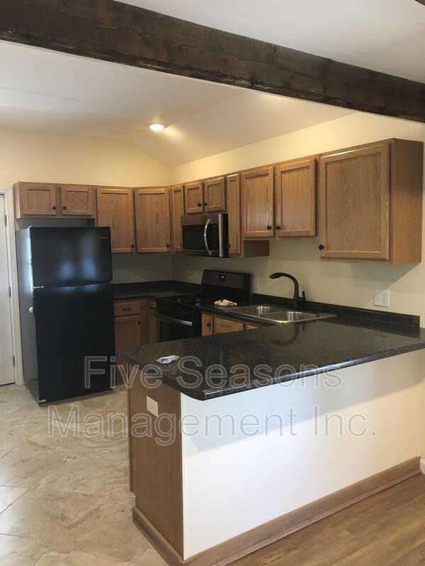 Photo - 83 North St Apartment