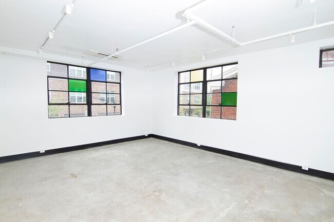 Building Photo - Apartments @ Ion Arts