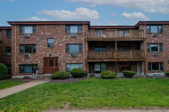 Primary Photo - 14b Mayberry Dr