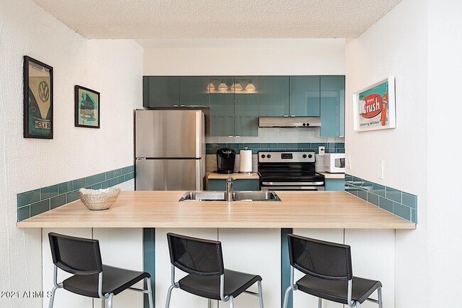 Building Photo - 3313 N 68th St