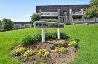 Foto principal - One Bedroom Unit in Sharon Park Neighborho...