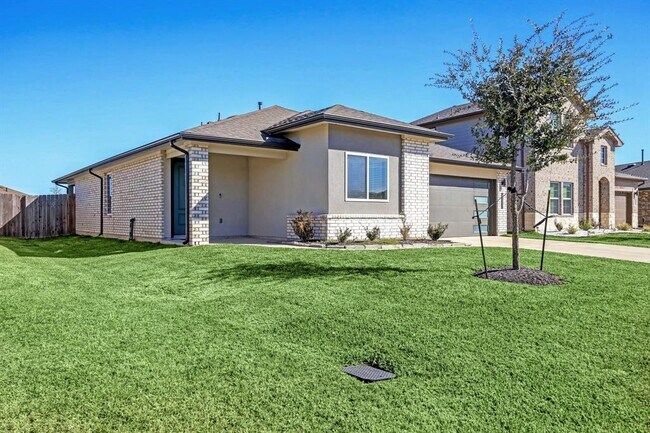 Building Photo - 8051 Black Forest Ln