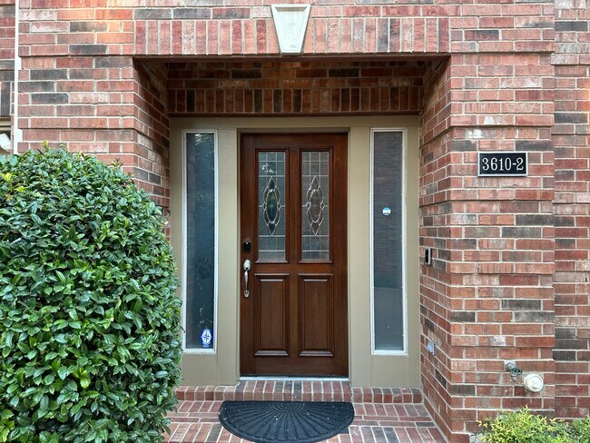Foto del edificio - 3610 Gillespie St