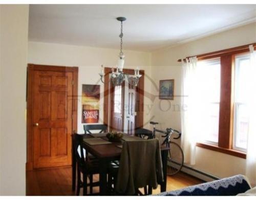 Foto principal - 2 bedroom in Waltham MA