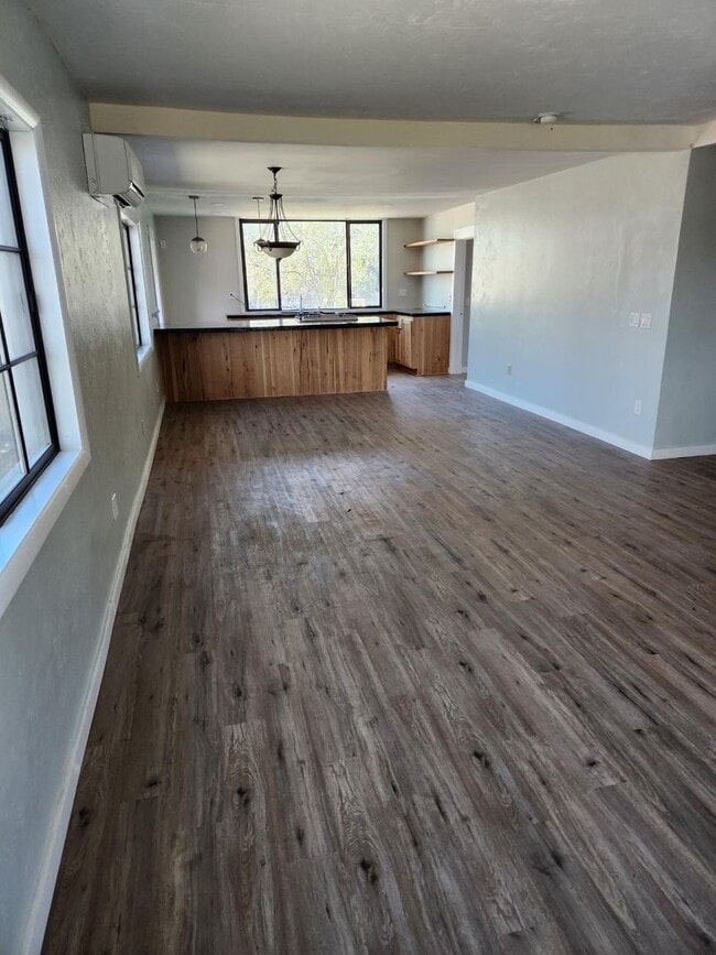 Foto del edificio - 3433 Willow St