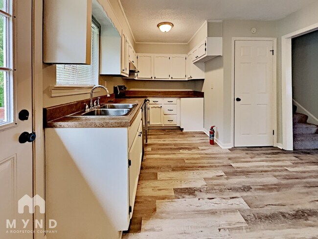 Foto del edificio - 2269 Belmore Ln