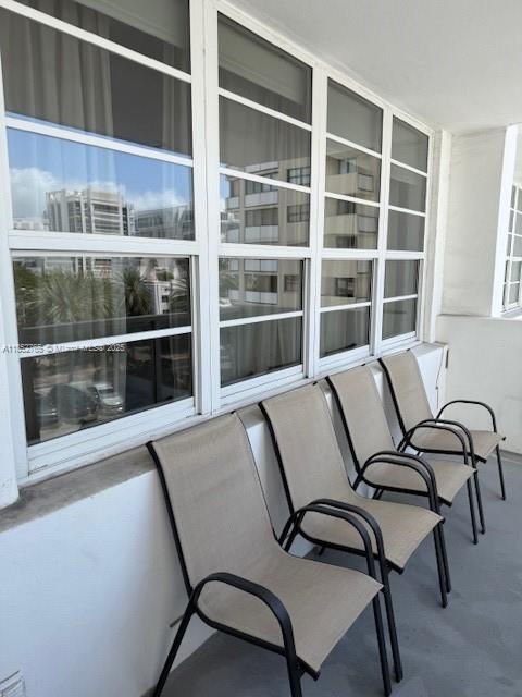 Foto del edificio - 100 Lincoln Rd