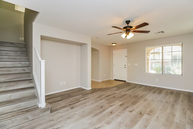 Building Photo - 2494 E Boston St