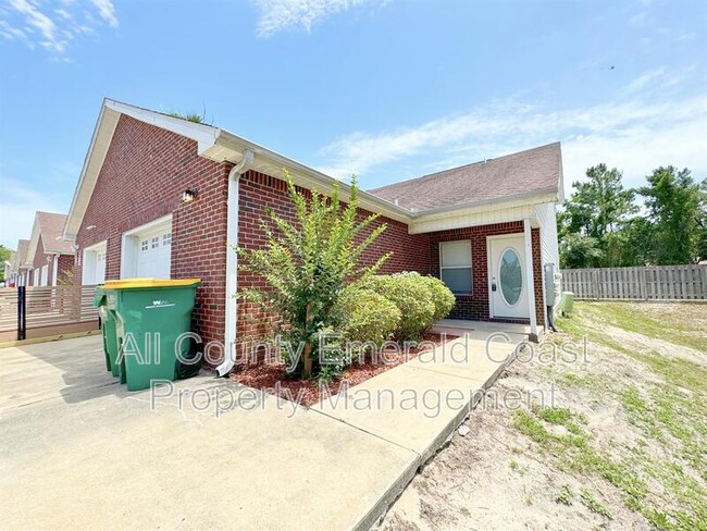 Foto del edificio - 1014 Airport Rd
