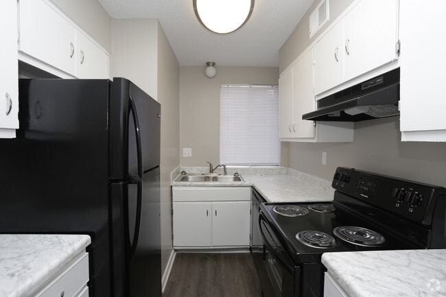 Kitchen - Copperfield Apartments