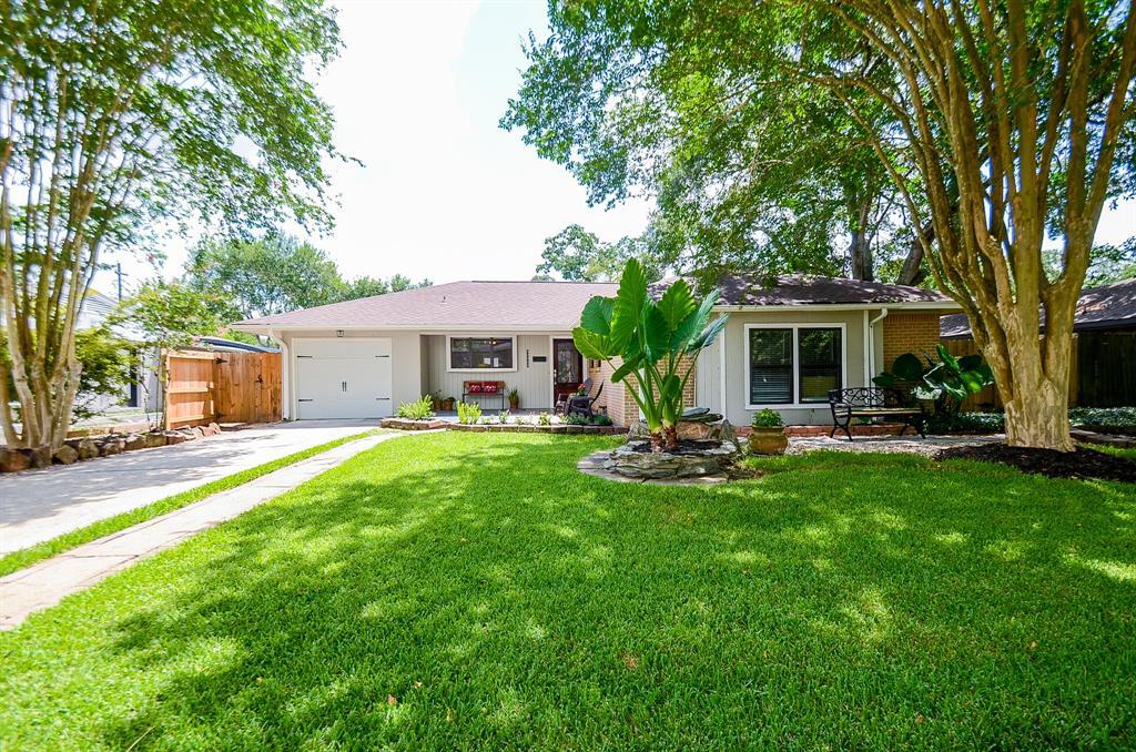 Foto principal - 10707 Burdine St