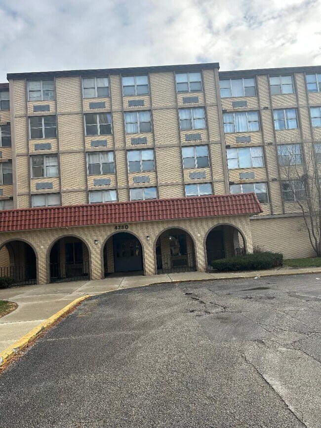 Foto del edificio - 4280 W Ford City Dr