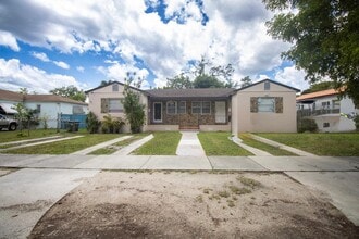 Building Photo - 5860 SW 9th St