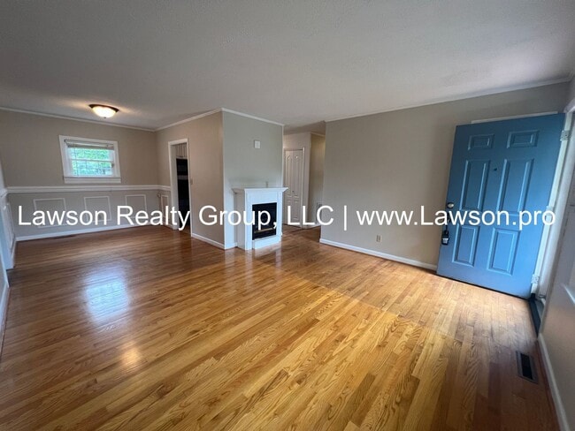 Building Photo - Nice, Three Bedroom Brick Ranch in City of...