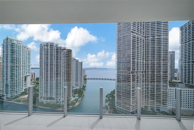 Building Photo - 300 Biscayne Blvd Way