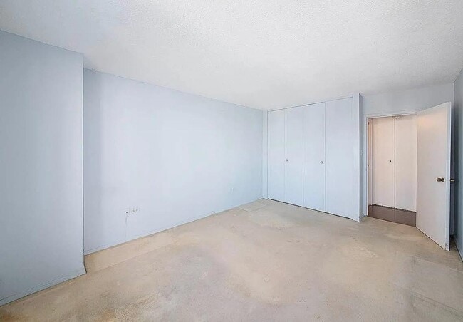 Building Photo - 100 Beekman St