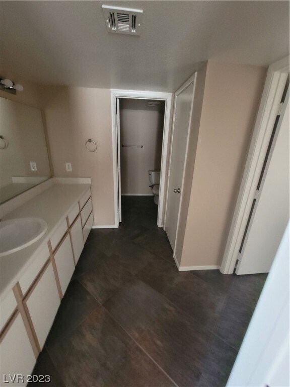 Foto del edificio - 2300 E Silverado Ranch Blvd