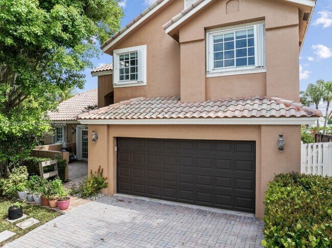 Foto del edificio - 1179 Laguna Springs Dr