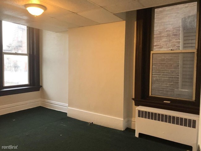 Building Photo - 207 Shiloh St
