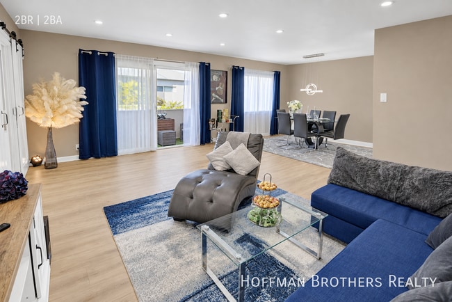 Building Photo - 121 Croft Ave