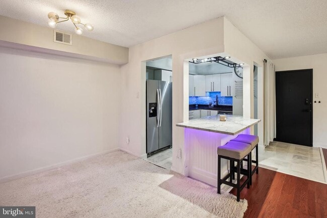 Building Photo - 3803 Laramie Pl