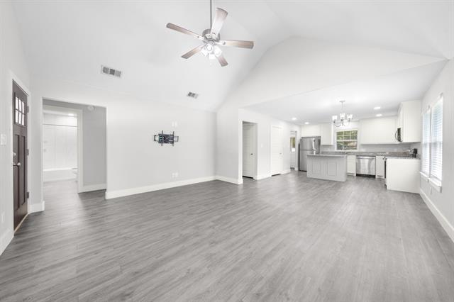 Foto principal - 625 S Binkley St
