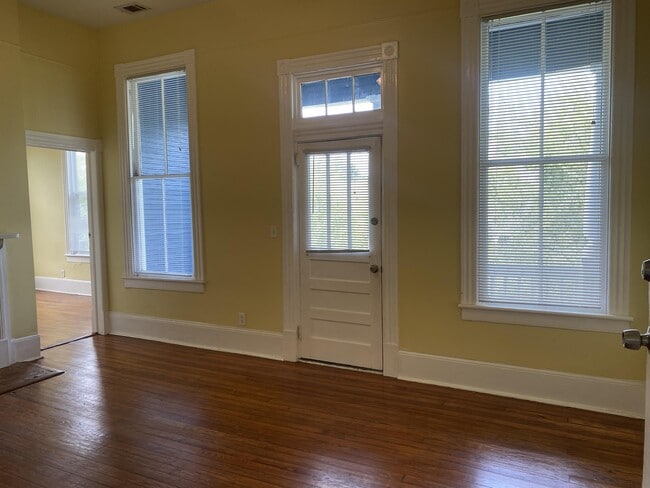 Building Photo - 1116 Habersham St