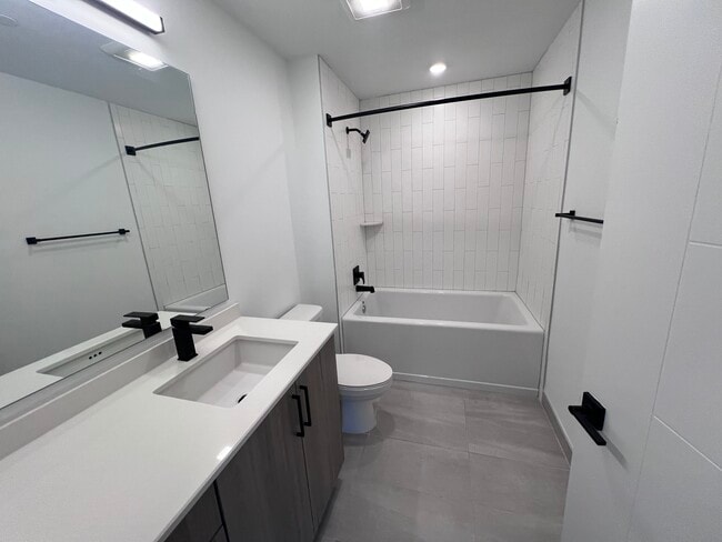 Foto del edificio - 175 NW 31st St