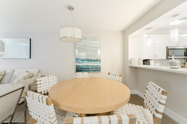 Foto del edificio - 601 N Ocean Blvd