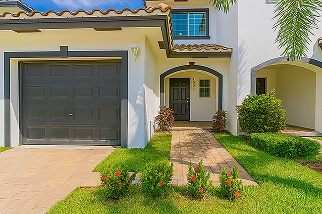 Exterior del edificio Amberton - Amberton Luxury Townhomes