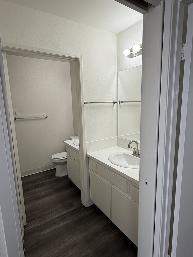 Interior Photo - Windward Isle