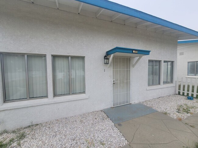 Foto del edificio - 545 N 2nd St