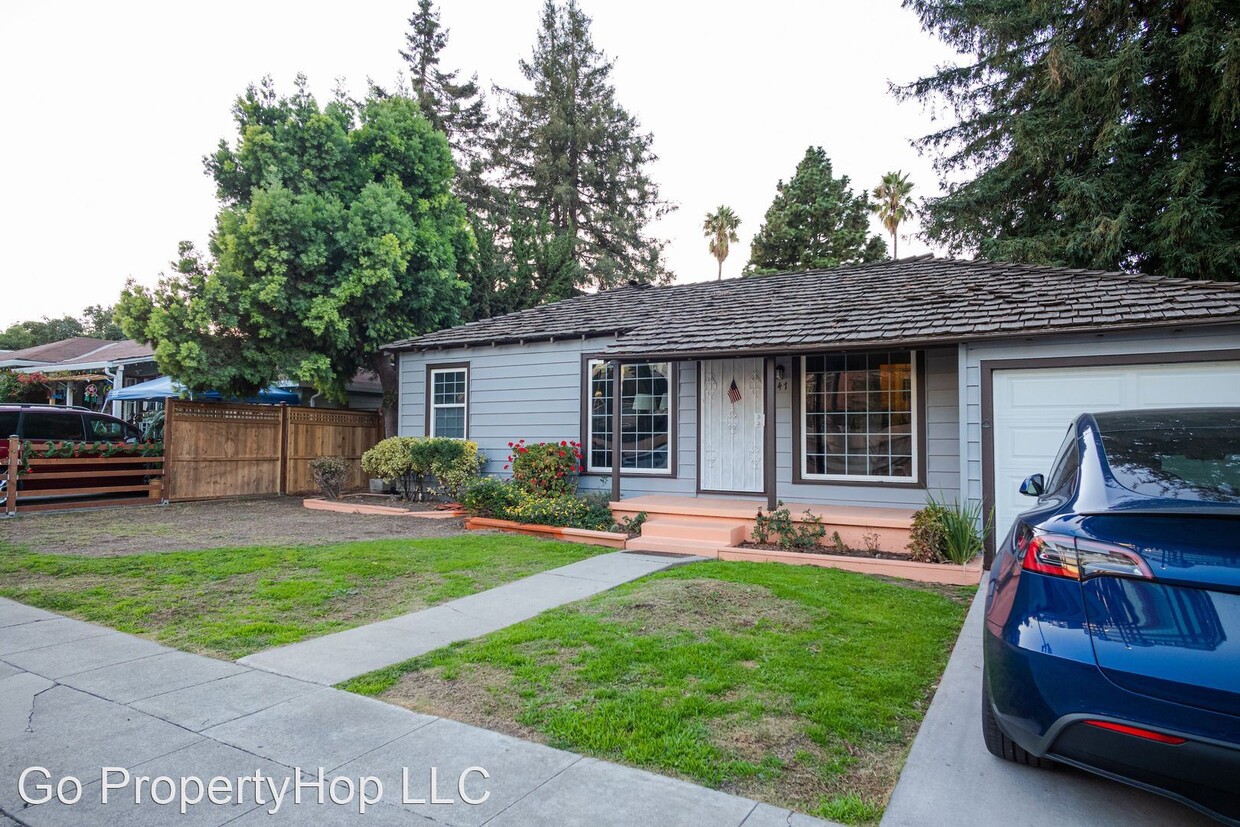Foto principal - 3 br, 2 bath House - 147 S Mathilda Ave