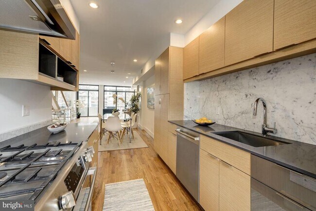 Foto del edificio - 212 M St SW