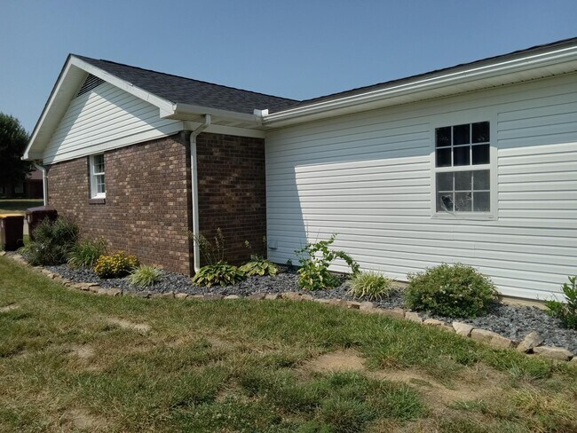 Foto del edificio - 214 S Linwood Ct