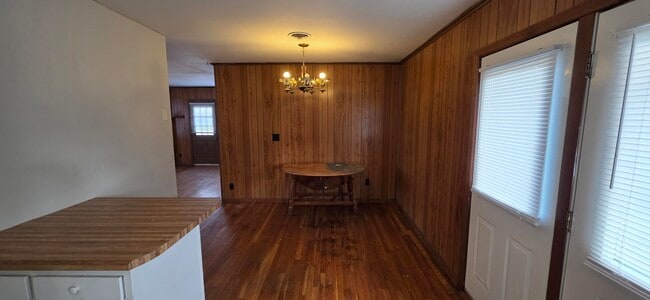 Building Photo - 3008 Claudia Dr