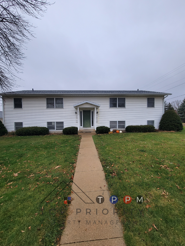 Foto principal - ** FALL MOVE IN SPECIAL ** 2 Bedroom | 1 B...