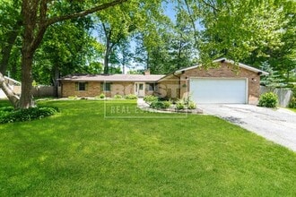 Building Photo - 2600 Brookdale Dr