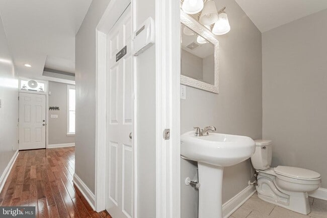 Building Photo - 1107 N Collington Ave