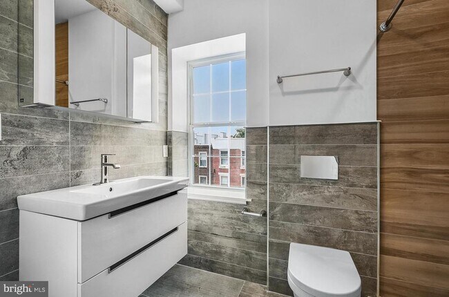 Foto del edificio - 2046 E Huntingdon St