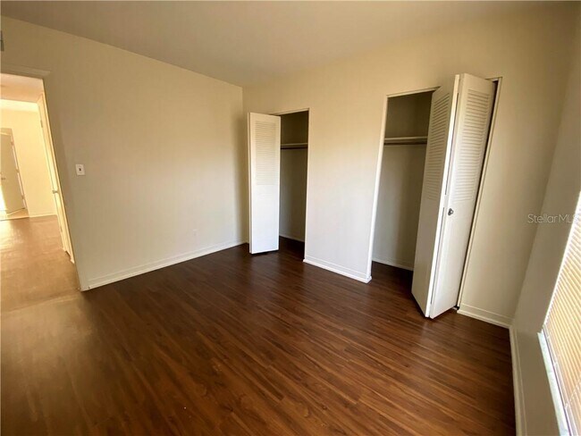 Building Photo - 7611 Paula Dr