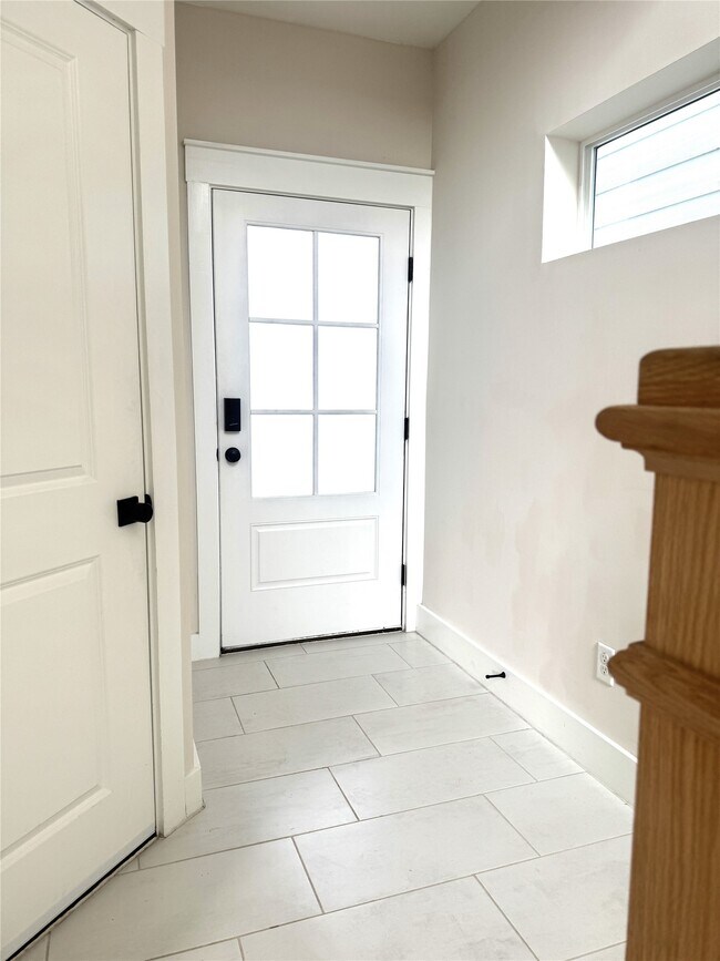 Foto del edificio - 5338 Donovan Gdns Ln