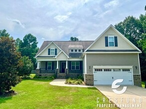 Building Photo - 708 Omaha Dr