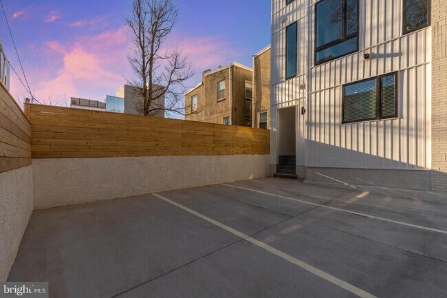 Building Photo - 1754 Wylie St
