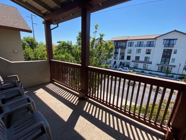 Foto del edificio - Charming townhome close to downtown Livermore