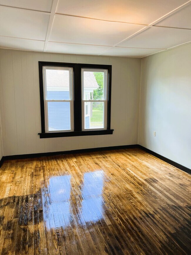 Foto del edificio - Single Family Home - Newly Reduced-Price DONT MISS OUT!